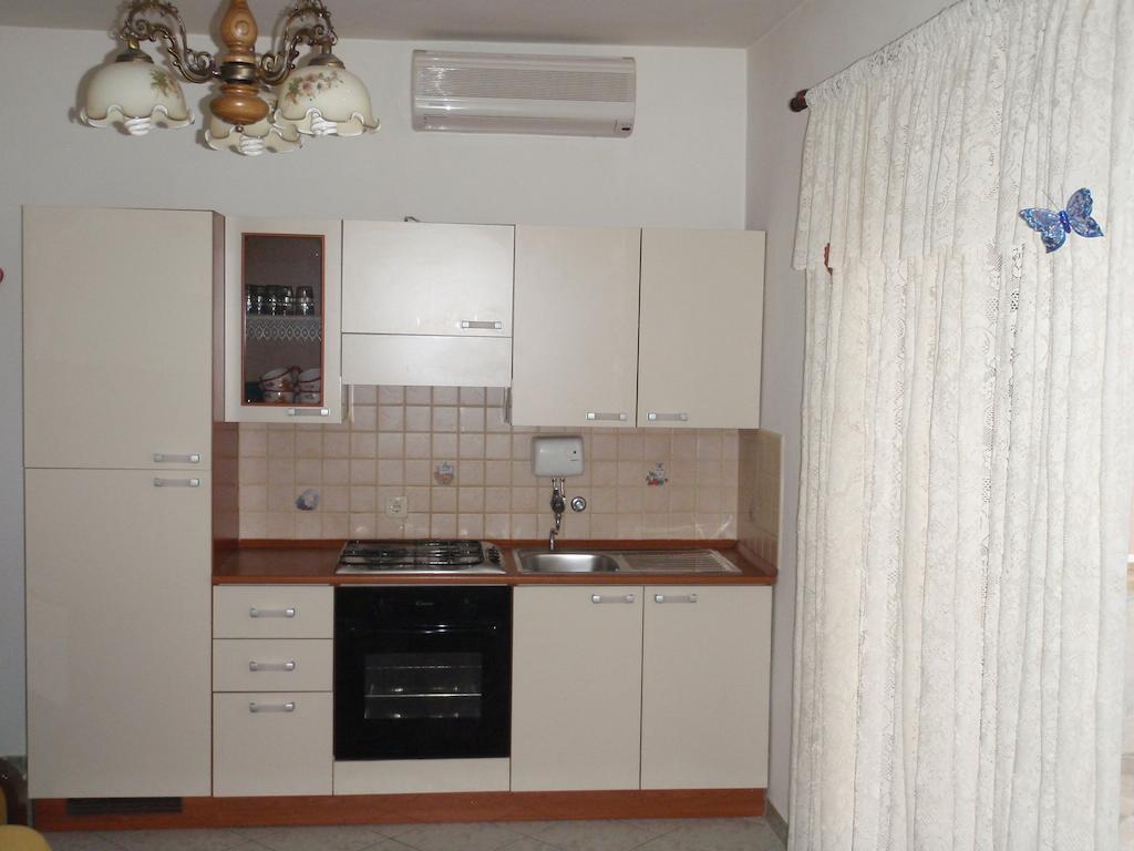 Apartments Ariana Pag Town Kamer foto