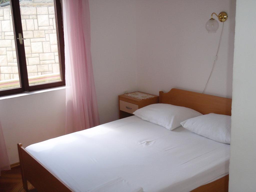 Apartments Ariana Pag Town Kamer foto